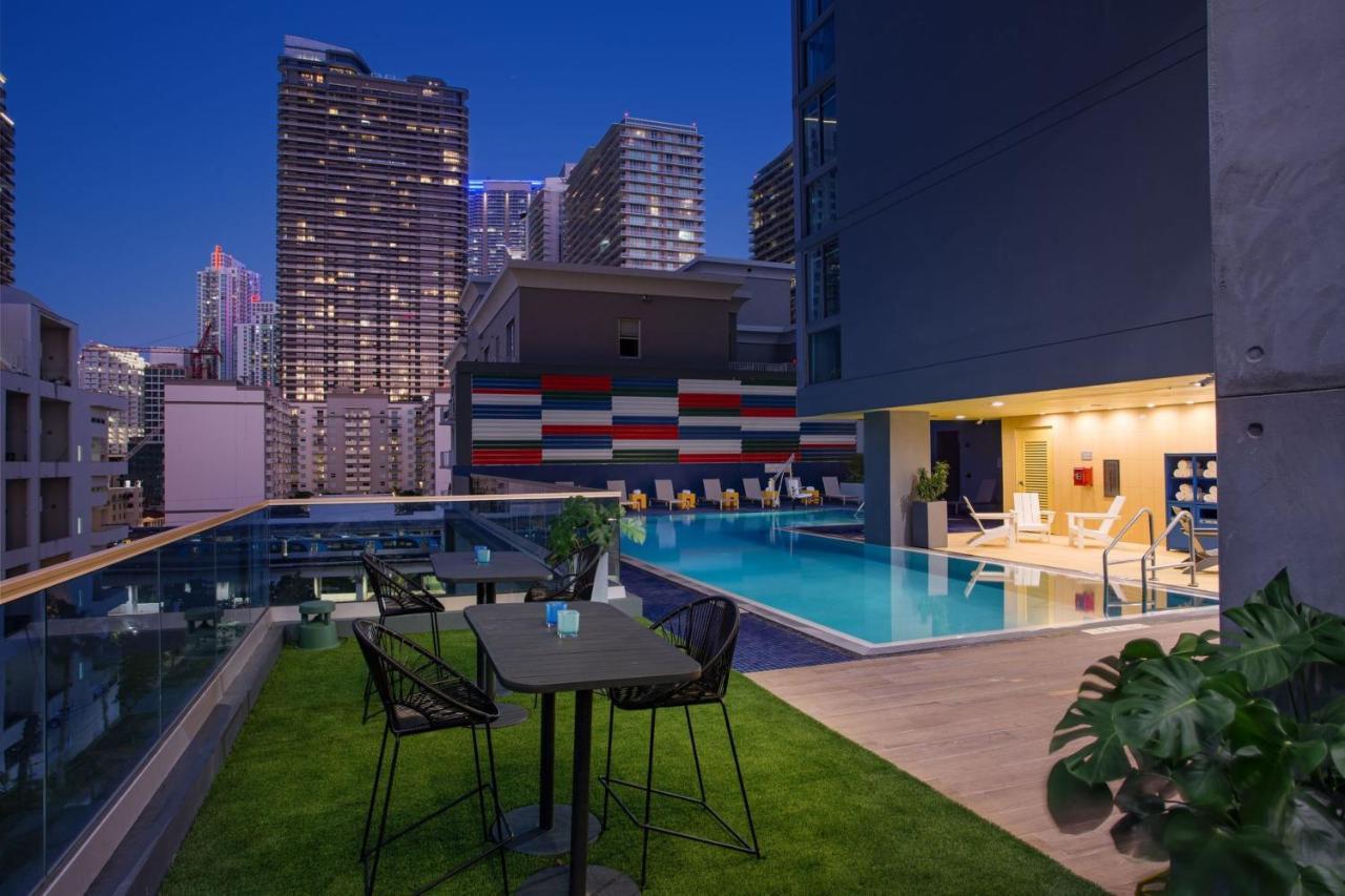 Atwell Suites Miami Brickell By Ihg Bagian luar foto