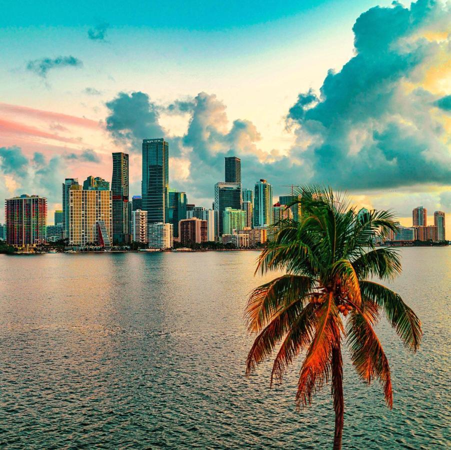Atwell Suites Miami Brickell By Ihg Bagian luar foto